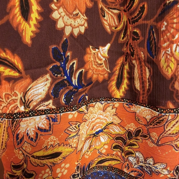 Womens Old Navy size Large fall colors, short sleeve top - Picture 4 of 11